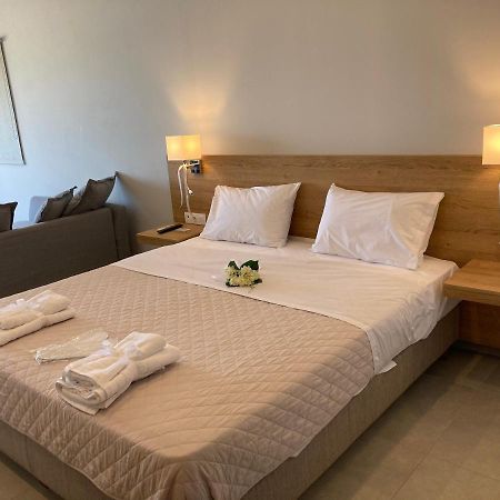 Euphoria Blue Studio Apartments Artemida  Esterno foto