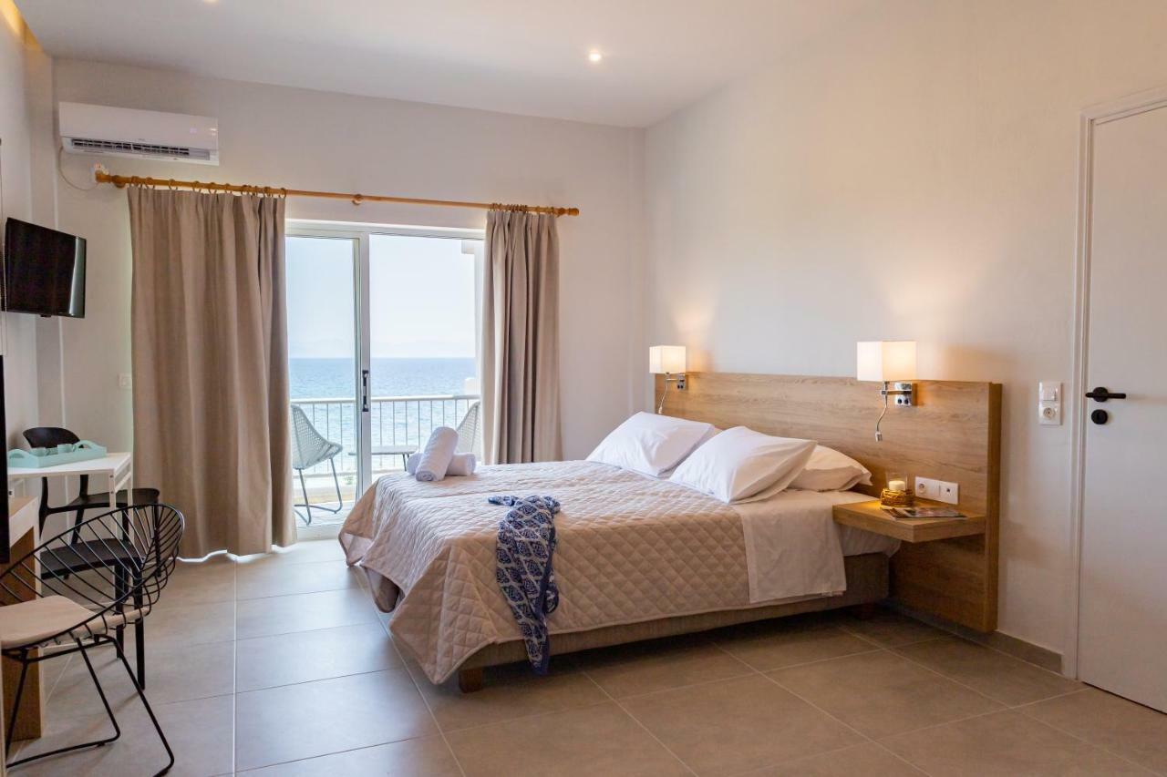 Euphoria Blue Studio Apartments Artemida  Esterno foto