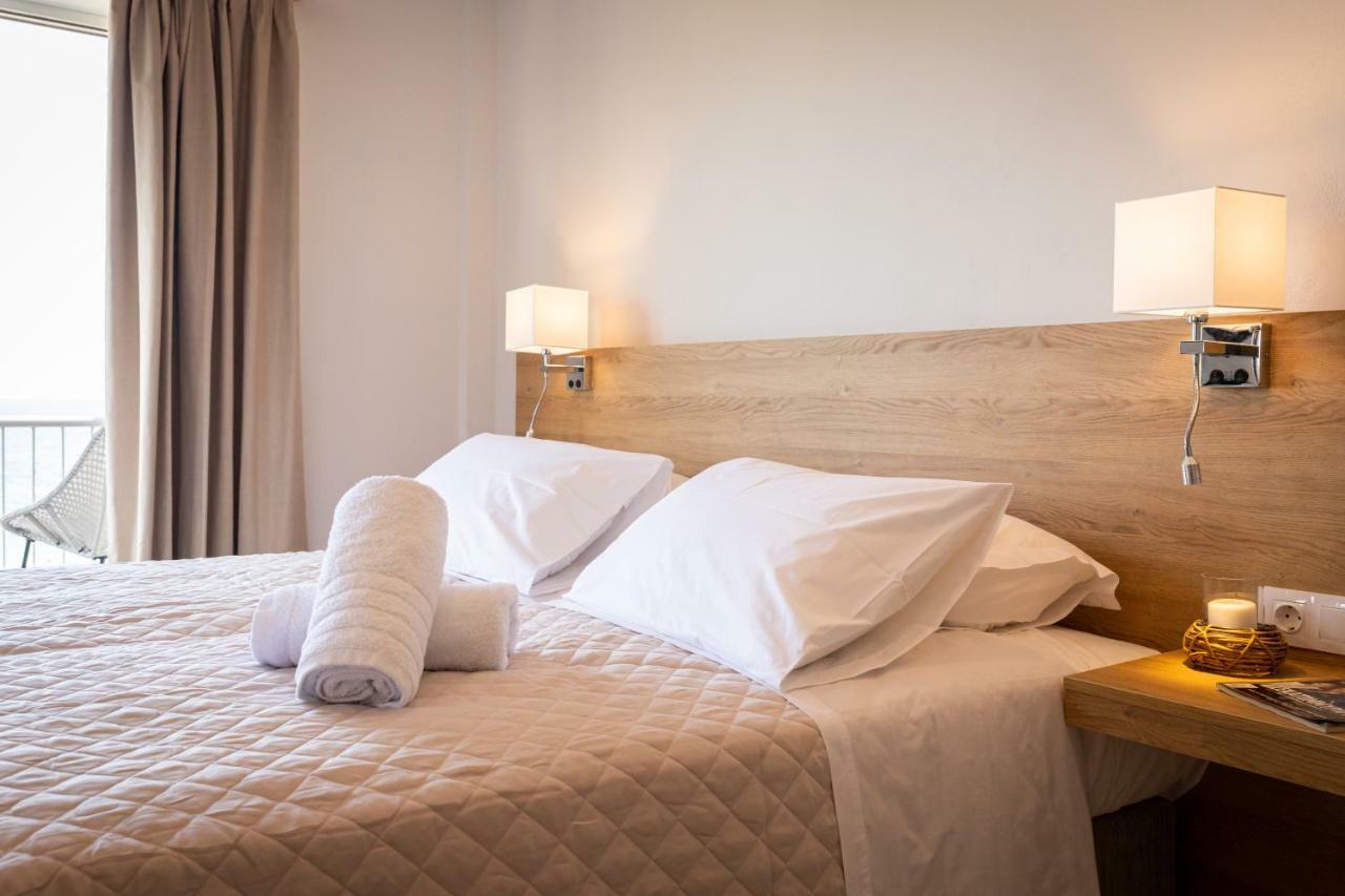 Euphoria Blue Studio Apartments Artemida  Esterno foto